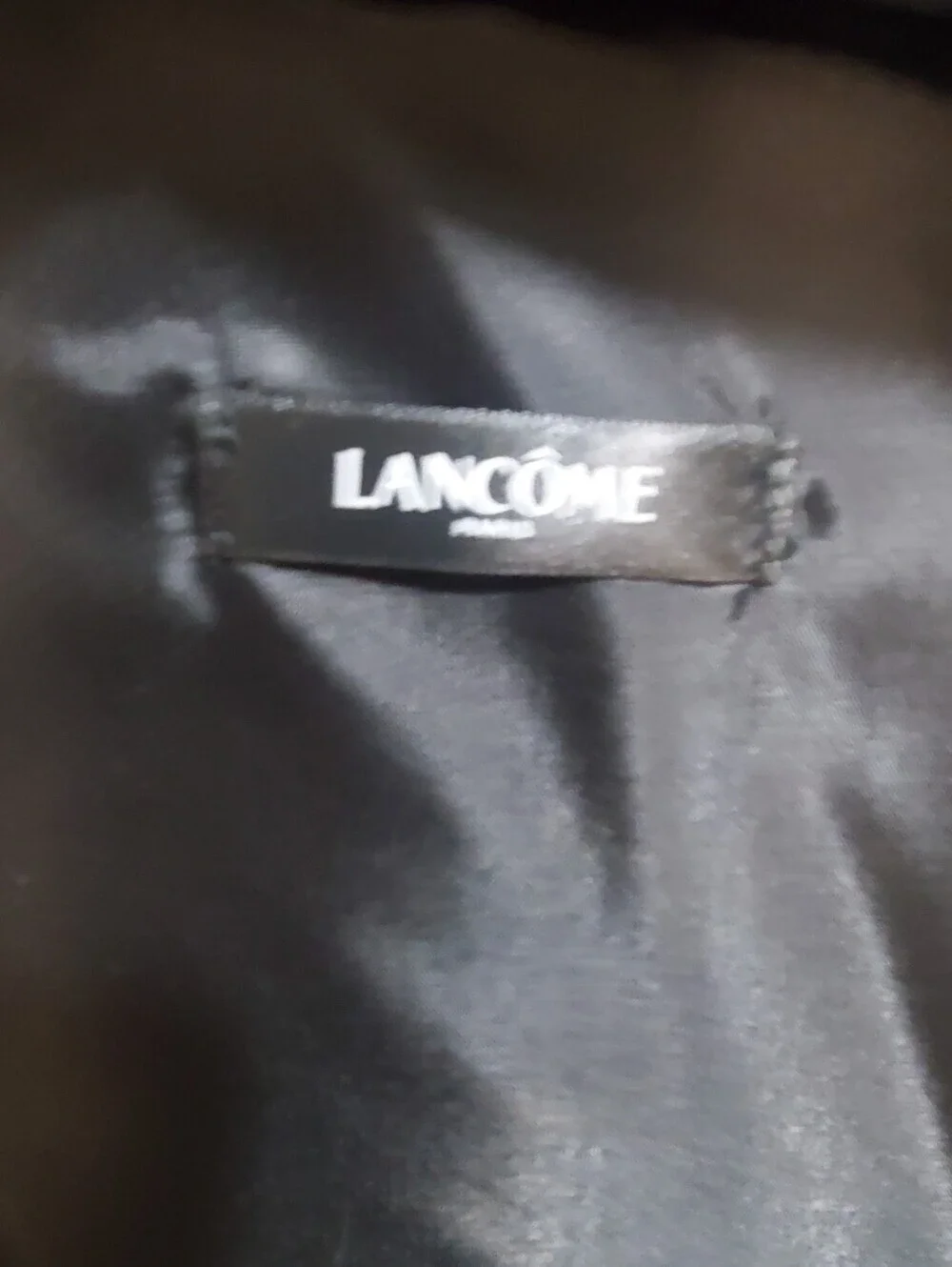 LANCOME PARIS BLACK BEAUTY BAG . NWOT. ROUND